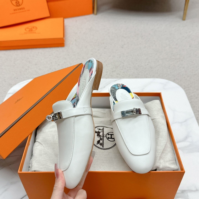 H**mes slippers